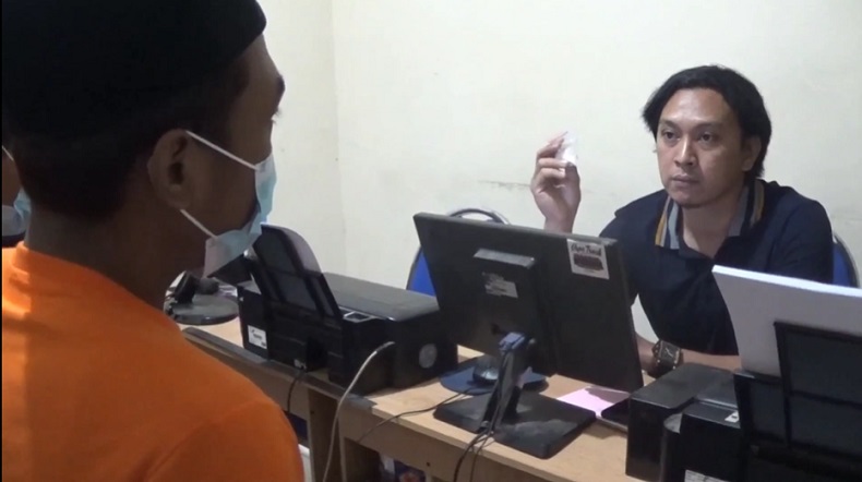 Nyambi Edarkan Sabu, Sopir Truk Pasir di Bangkalan Terancam 4 Tahun Penjara