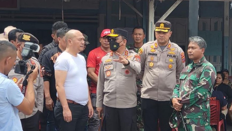 Kapolda Sumut Terbang ke Tapanuli Utara Naik Heli, Cek Kondisi Warga Korban Gempa