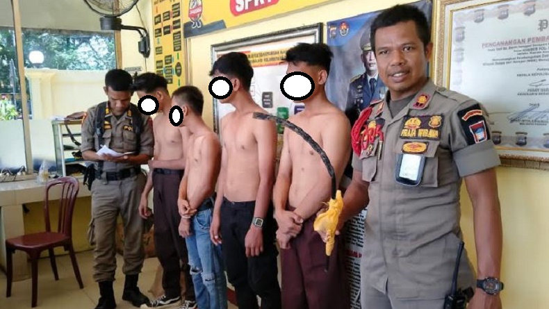 Bukan Buku Pelajaran, 4 Pelajar Ini ke Sekolah Bawa Celurit Diduga Hendak Tawuran