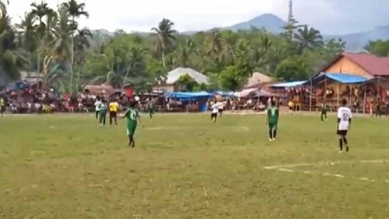 Kerusuhan Sepak Bola Antarkecamatan di Madina, Suporter Kejar Wasit