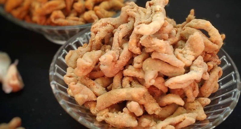 Cara Membuat Keripik Usus yang Enak dan Renyah, Pakai Santan Makin Gurih! 