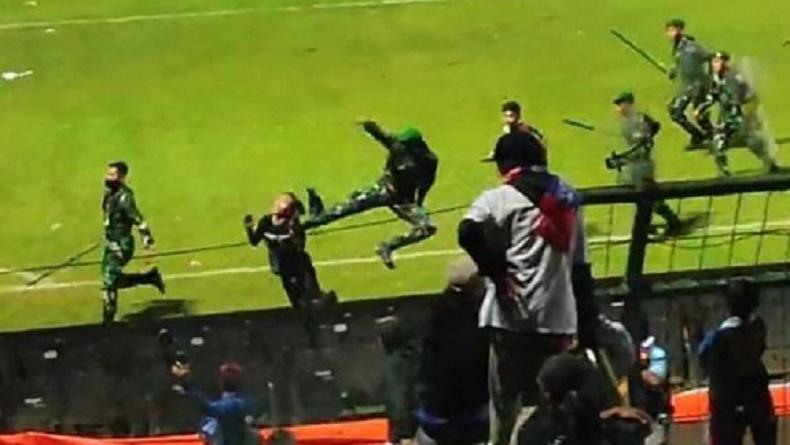 Viral Tendangan Kungfu Oknum Tentara ke Suporter Arema, Begini Respons Panglima TNI