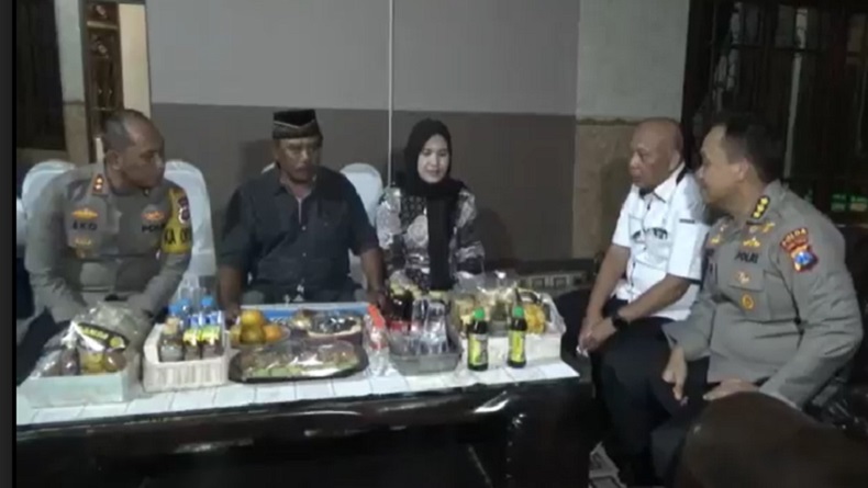 Kompolnas Kunjungi Keluarga Aipda Andik, Siap Fasilitasi Anak Almarhum Jika Ingin Jadi Polisi
