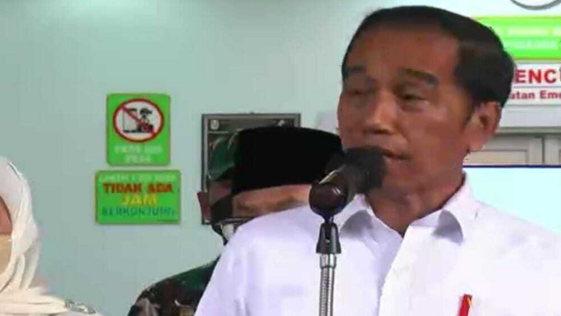 Jokowi: Audit Total Seluruh Stadion Sepak Bola, Semuanya!