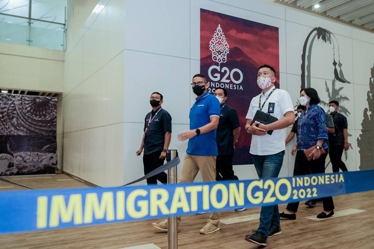 Tinjau Bandara I Gusti Ngurah Rai, Sandiaga Uno Bicara Pentingnya Kesan Pertama saat Kedatangan Delegasi WCCE