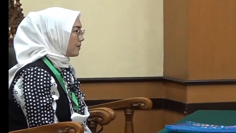 Sidang Gugatan Cerai Bupati Purwakarta Ditunda, Anne Ratna Mustika Tetap Santuy