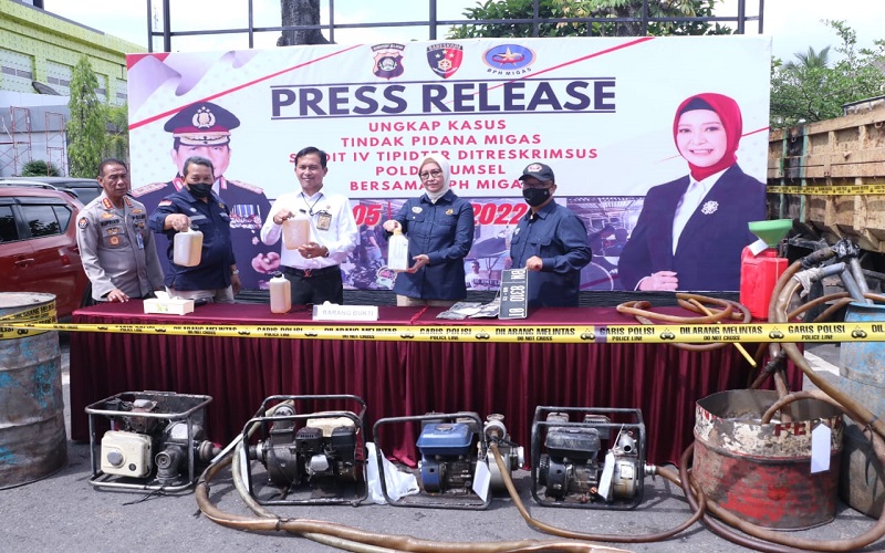 Polda Sumsel Tangkap 3 Warga Muara Enim Kasus Penimbunan Solar Subsidi