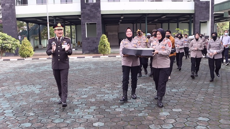 Nekat! Polisi Geruduk Markas Kodim 0624 Kabupaten Bandung saat HUT ke-77 TNI