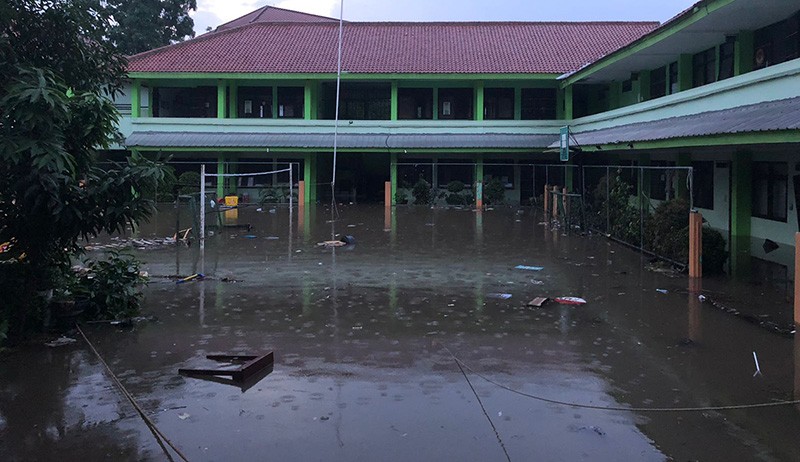 Tembok Roboh, Kegiatan Belajar MTs Pondok Labu Dipindah ke MAN 11