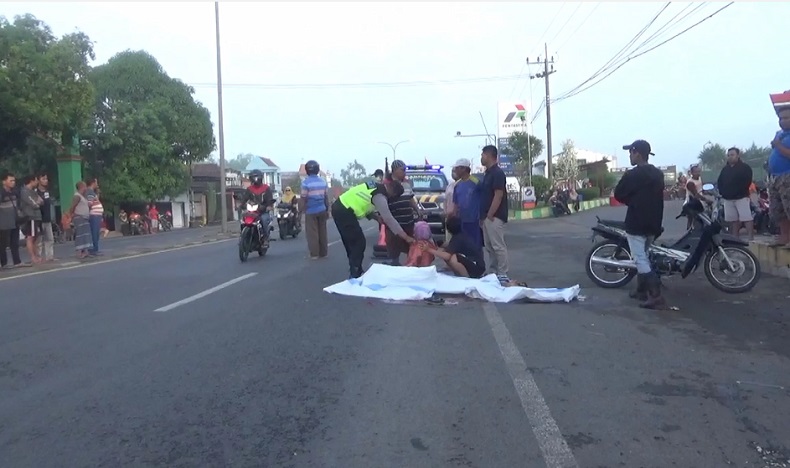 Kronologi Pelajar di Jombang Tewas Kecelakaan saat Bonceng Ibu, Jatuh lalu Terlindas Truk