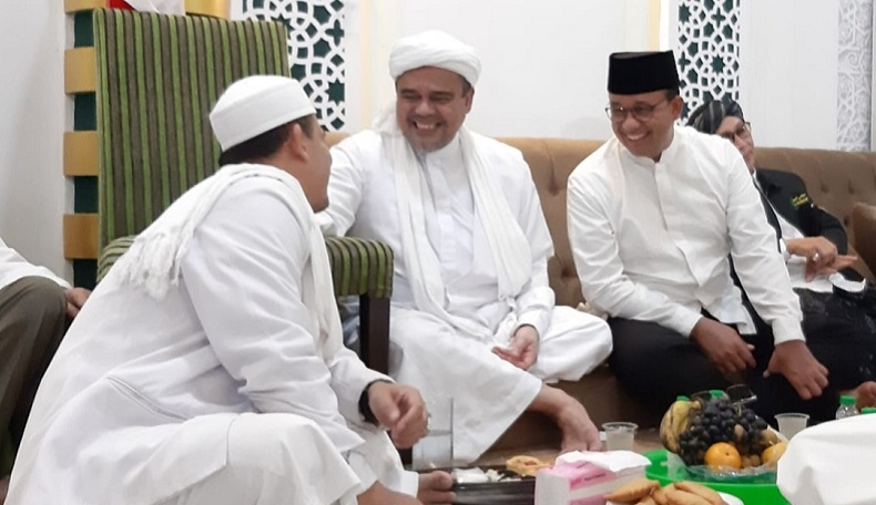 Anies Jelaskan Alasan Bertemu Habib Rizieq di Petamburan : Nggak Ngobrol Macam-Macam