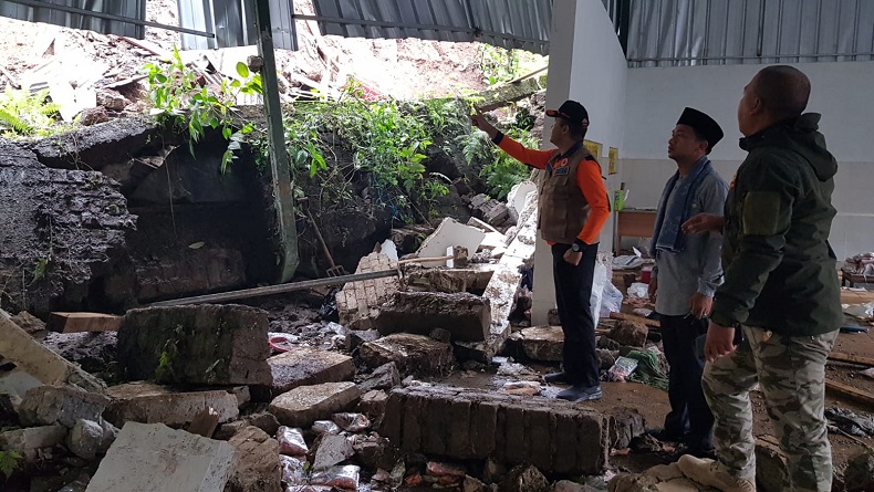 Hadapi Ancaman Bencana Alam di KBB, Personel BPBD Siaga 24 Jam