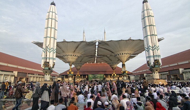 5 Amalan Maulid Nabi bagi Umat Islam, Perbanyak Sholawat dan Sedekah