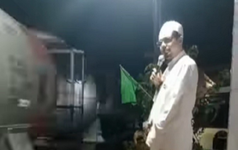 Viral Kereta Api Lewat di Tengah Pengajian Maulid Nabi, Reaksi Penceramah Tak Terduga