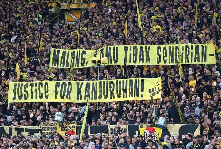 Suporter Dortmund Bikin Dukungan Bagi Aremania: Malang Kamu Tak Sendiri, Keadilan untuk Kanjuruhan