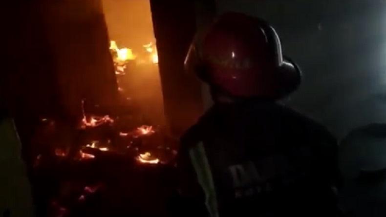 Eks Perisai Plaza Medan Terbakar, Petugas Temukan Busa hingga Sampah di Lokasi Kejadian