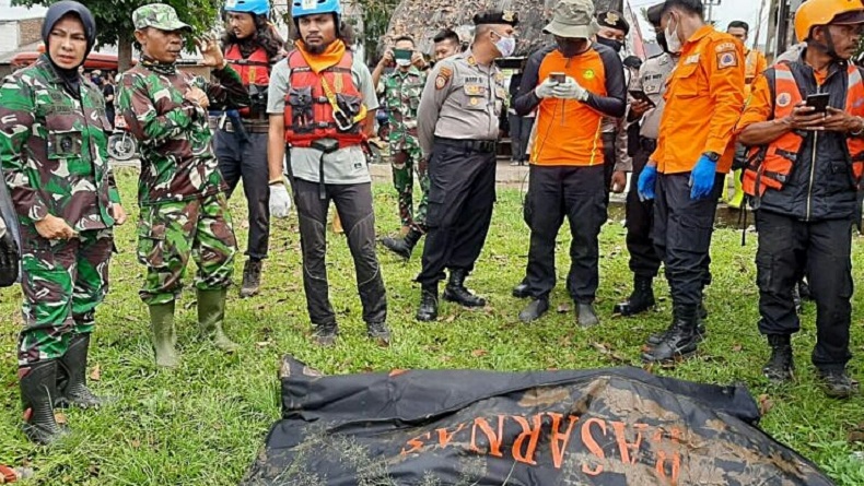Heboh, Warga Baleendah Bandung Temukan Jasad Lansia 108 Tahun di Sungai Citarum