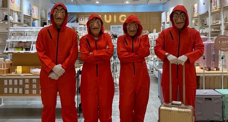Terinspirasi dari Film Money Heist, Yuk Jajal Sensasi Belanja Menegangkan di Iuiga
