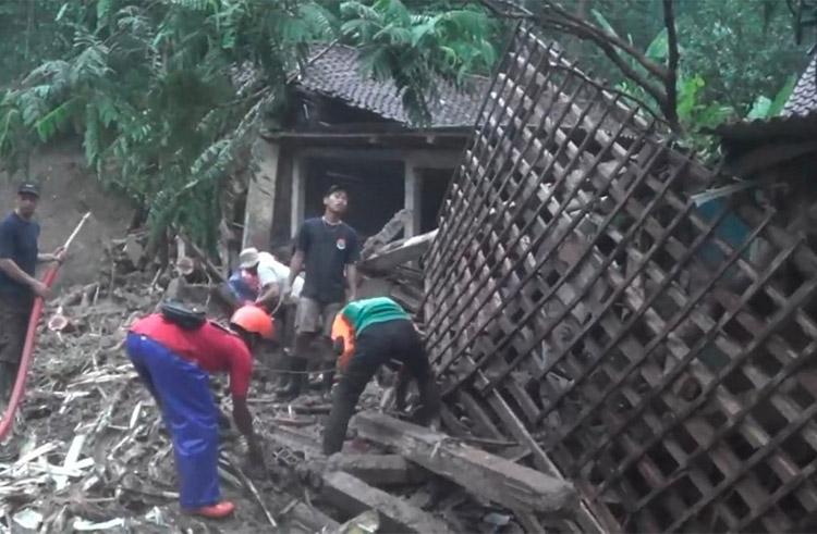 Banjir Bandang Terjang Magelang, 3 Rumah Warga Rusak Parah