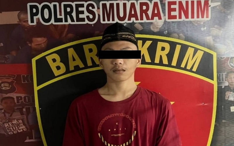 Keterlaluan, Pria Muara Enim Ini Pukul dan Ludahi Ibu Kandung 