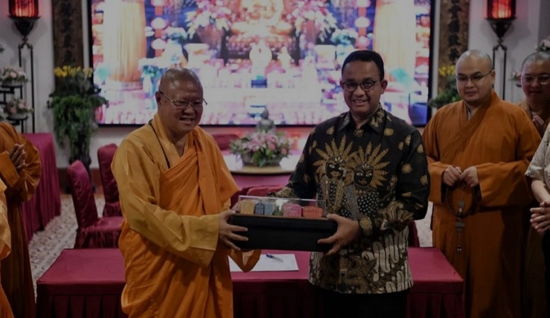 Anies Pamit ke Umat Buddha : Semoga Silaturahmi Ini Tetap Terjaga