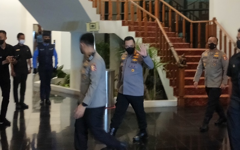 Bandar Besar Judi Online Apin BK Mendarat di Bandara Soetta Malam Ini, Kapolri Pantau Langsung