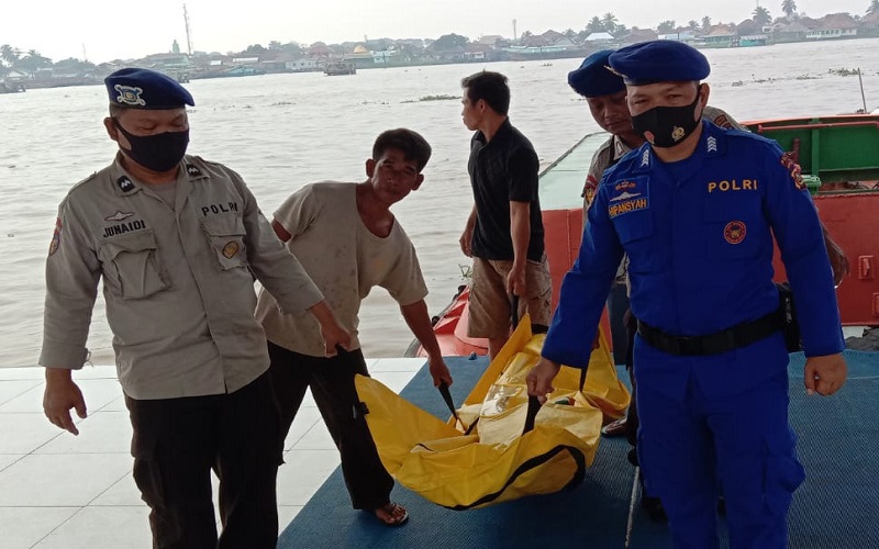 Mayat Pria Palembang Mengambang di Sungai Musi 