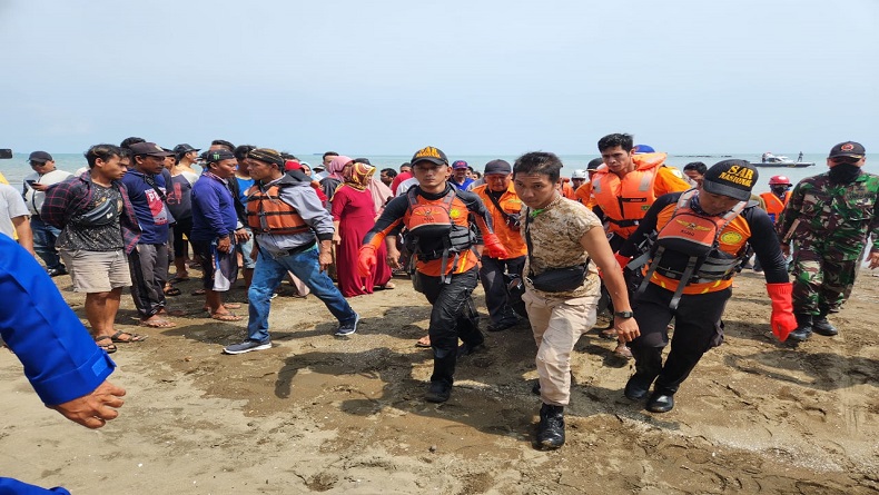 Pemancing yang Tercebur ke Laut di Perairan Batang Ditemukan dalam Kondisi Tewas 