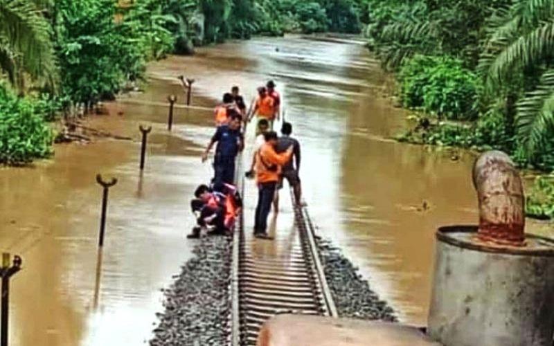 Cuaca Ekstrem, 27 Titik Jalur Kereta Api di Sumsel Rawan Bencana