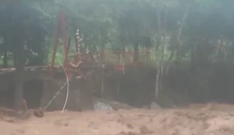 Banjir Kepung Jembrana Bali, 3 Jembatan Putus 