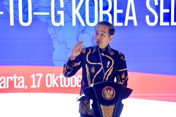 Jokowi Bangga Lepas 597 PMI ke Korea Selatan, Ini Alasannya
