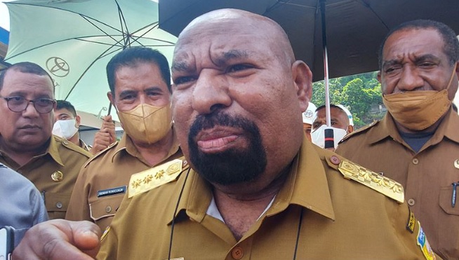 Periksa 2 Pihak Swasta, KPK Telusuri Transaksi Keuangan Lukas Enembe