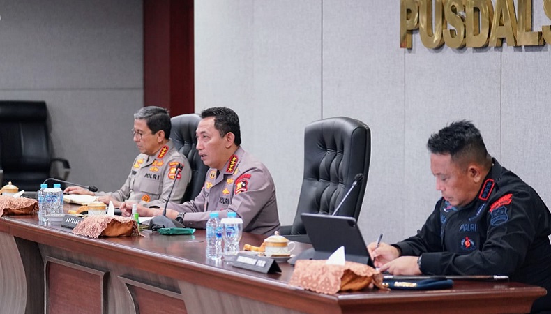 Kapolri Minta Kapolda-Kapolsek Sebar Nomor HP : Masyarakat Bisa Lapor jika Ada Pungli