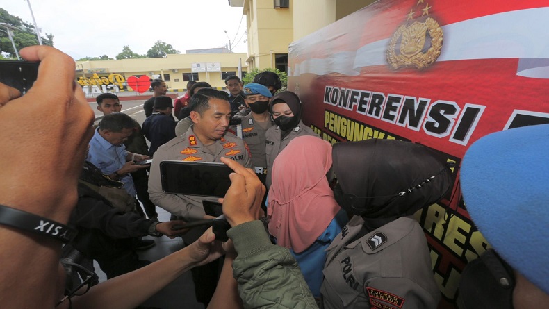 Modus Arisan Online, Ibu Rumah Tangga di Cianjur Tipu Korban Rp1,2 Miliar