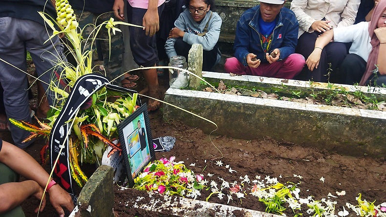 Cerita Ayah Korban Tewas Ke-134 Tragedi Kanjuruhan Lihat Kondisi Sang Anak di RS: Saya Gemetar