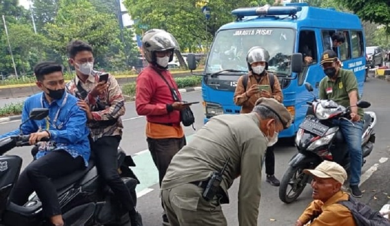 Satpol PP Razia PMKS di Jakpus, Mayoritas Lansia dan Manusia Gerobak