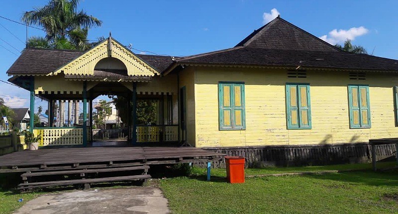 Mengenal Keraton Ismahayana Landak di Kalimantan Barat, Unik Berkilauan Emas