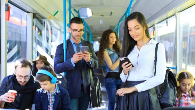 10 Negara dengan Pengguna Angkutan Umum Terbanyak di Dunia