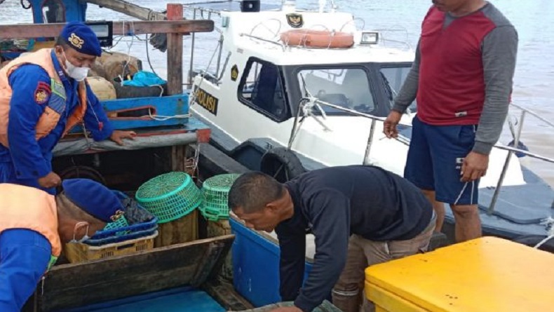 Mencurigakan, Kapal Tanpa Nama Masuk Perairan Tanjungbalai Dihentikan Petugas