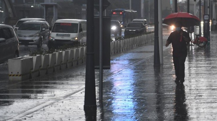 Kisah Orang Masuk Islam Gara-Gara Minta Hujan Berhenti Langsung Terkabul