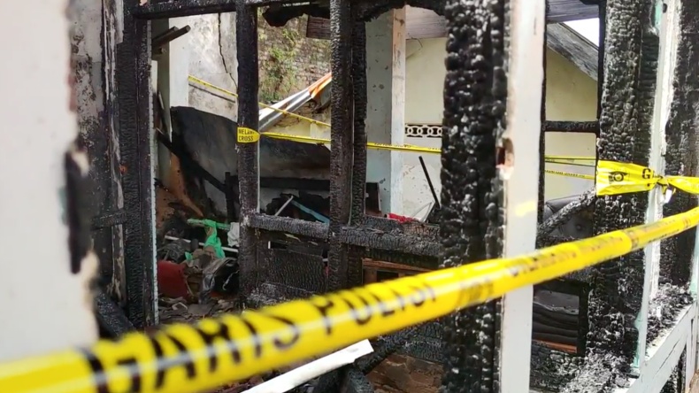 Korsleting Listrik, Bengkel di Ciracas Jaktim Hangus Terbakar