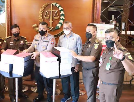 Polisi Limpahkan Berkas 6 Tersangka Tragedi Kanjuruhan, Kejati Tunjuk 15 Jaksa