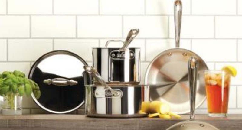 Mengenal Fungsi Lapisan Stainless Steel pada Peralatan Masak