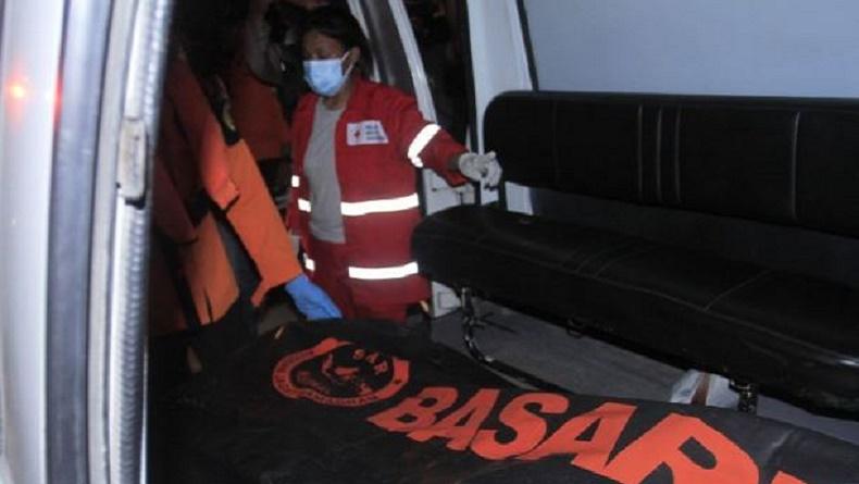 Kapal Terbakar di Kupang NTT, Basarnas Sebut 10 Korban Masih Dicari