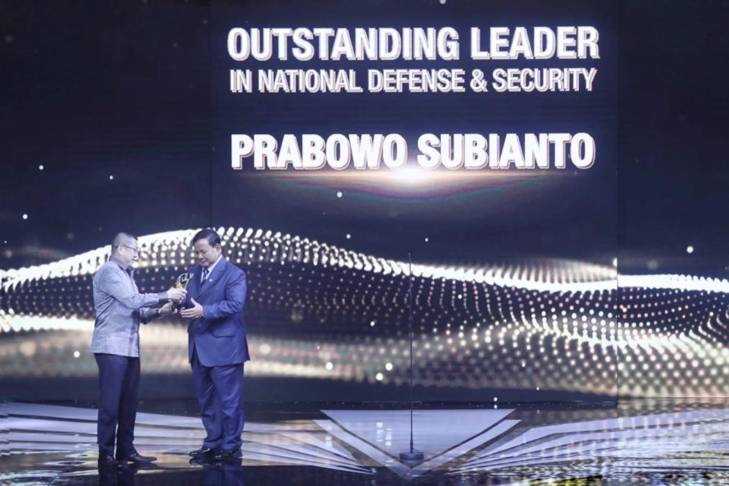 Raih Indonesia Awards, Prabowo Role Model Nasional 