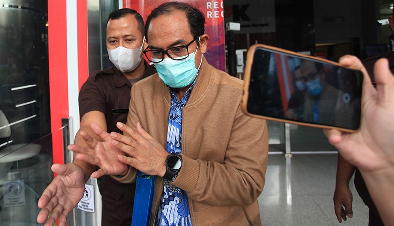 Hakim Agung Gazalba Saleh Dikeluarkan dari Rutan KPK usai Divonis Bebas