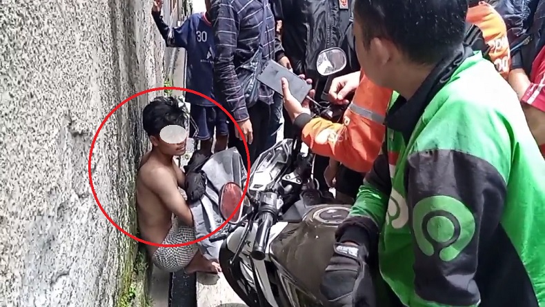 Jambret HP Siswi SMP, Pemuda Babak Belur Dihajar Massa di Sukahaji Bandung