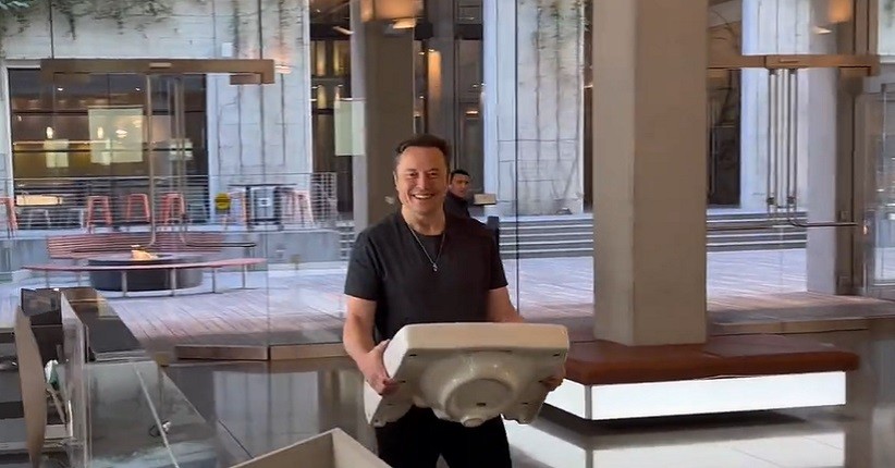 Bubarkan Dewan Direksi Twitter, Elon Musk Jadi Direktur Satu-satunya