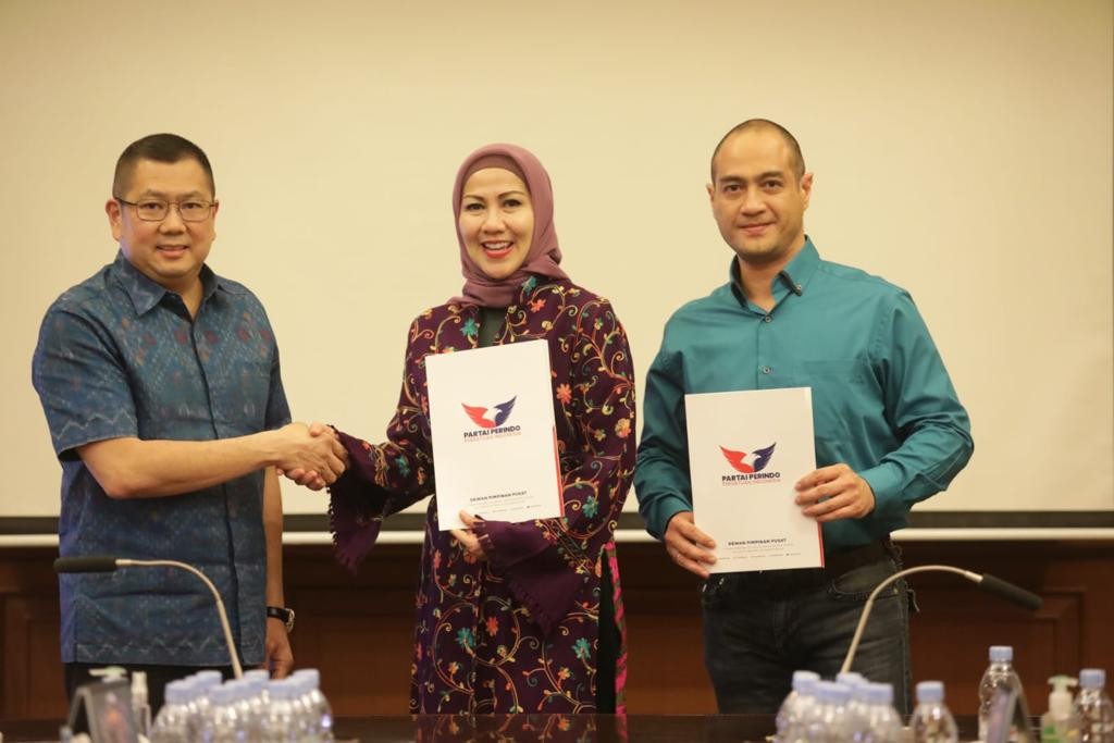 Bergabung di Partai Perindo Bersama Ferry Irawan, Venna Melinda Siap Terjun ke Politik Lagi