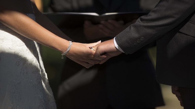 Tradisi Menculik Calon Pengantin Wanita di Suku Sasak, Begini Kisahnya